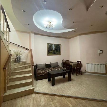 Apartment #1 In The City Center Єреван Екстер'єр фото